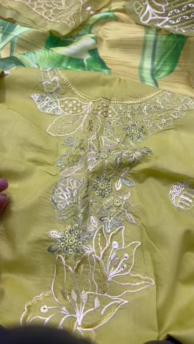 Rs 7000 Rang Rasiya Lawn Emb 3pc ( retail 8990)